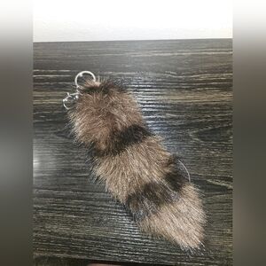 🌺 Lot B/E Brown and Black Fur Tail Keychain